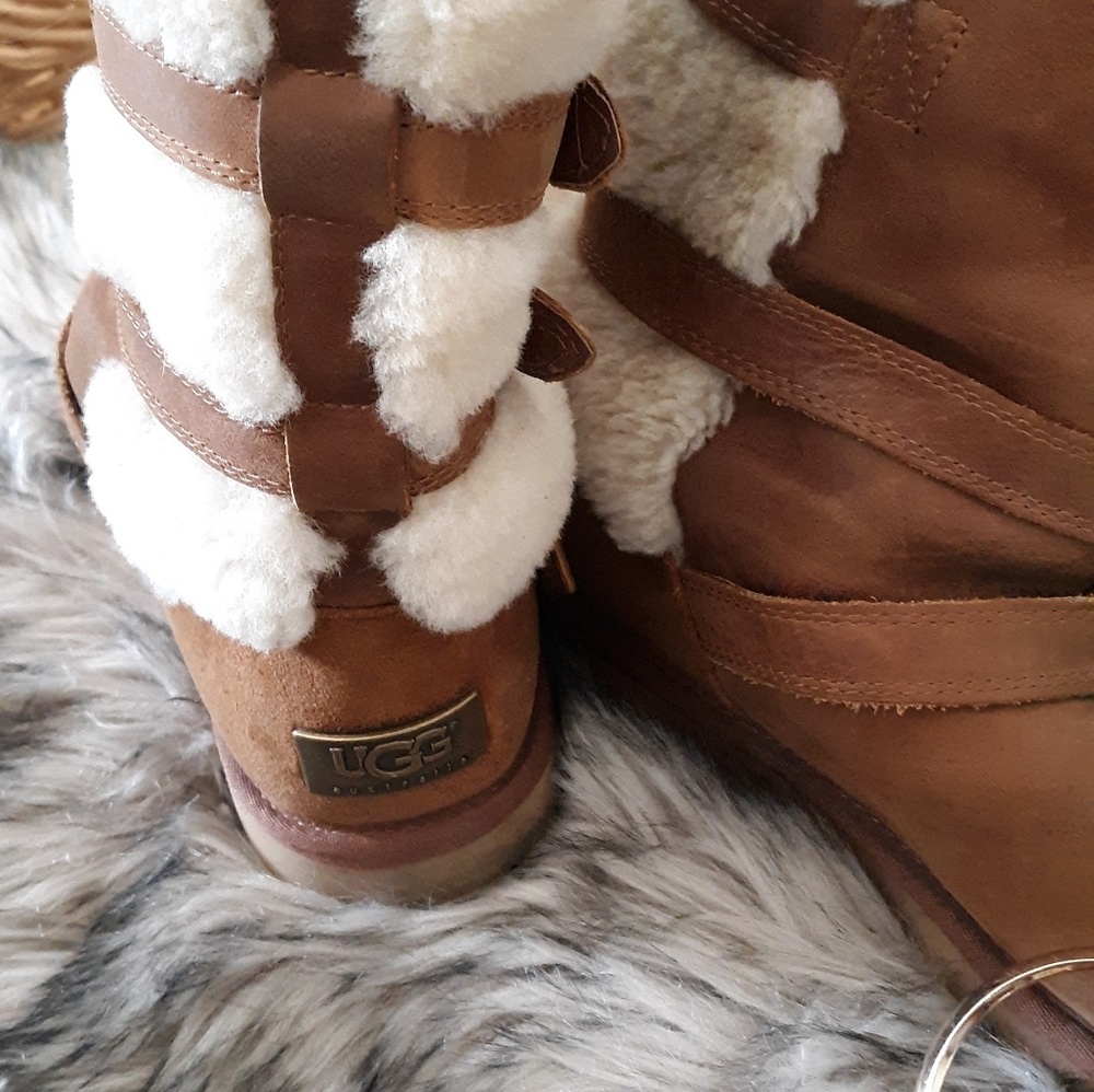 Uggs - Picture 2 of 3